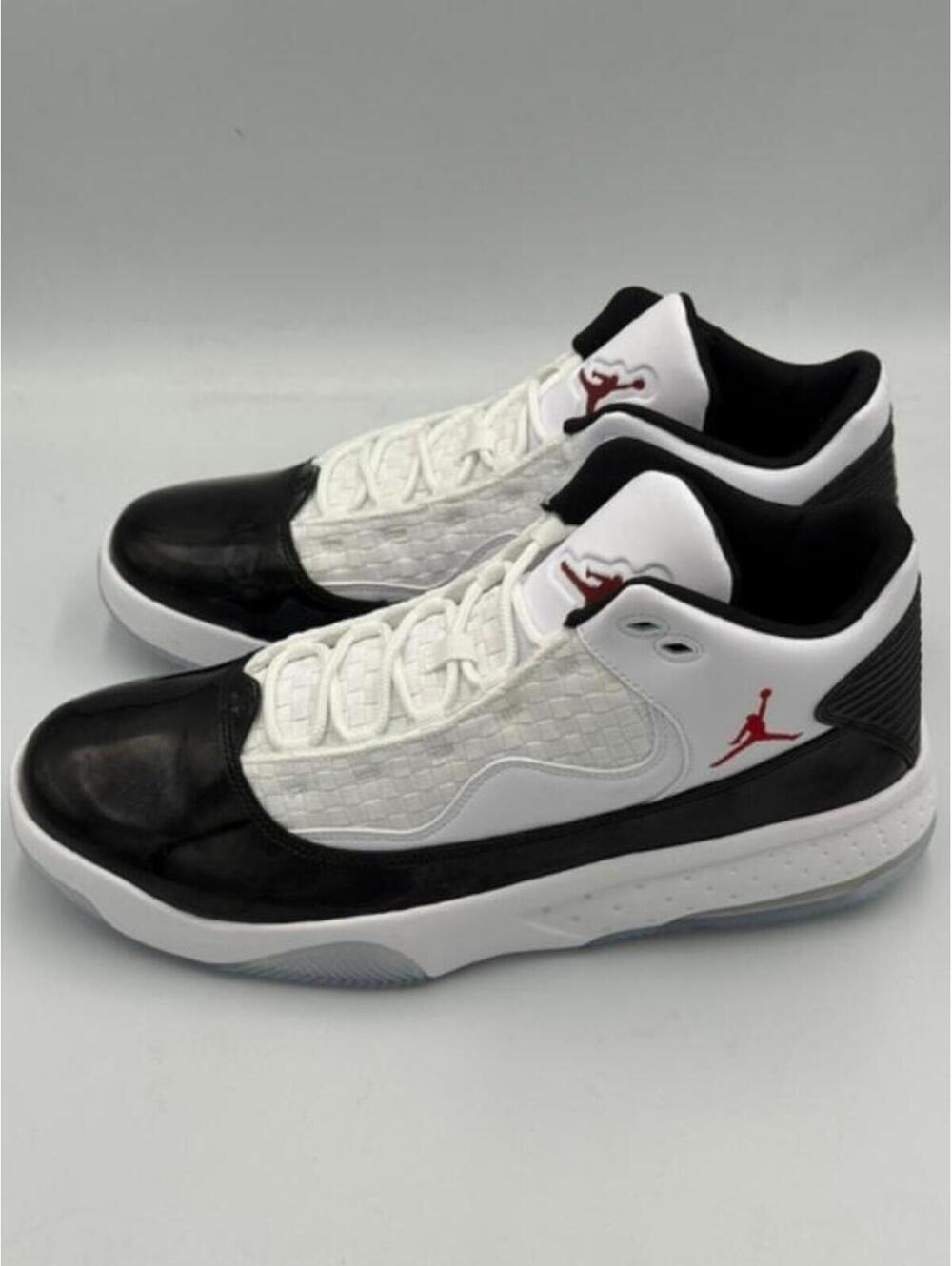 Jordan Max Aura 2 Sneakers - New - Men's Size 11.5